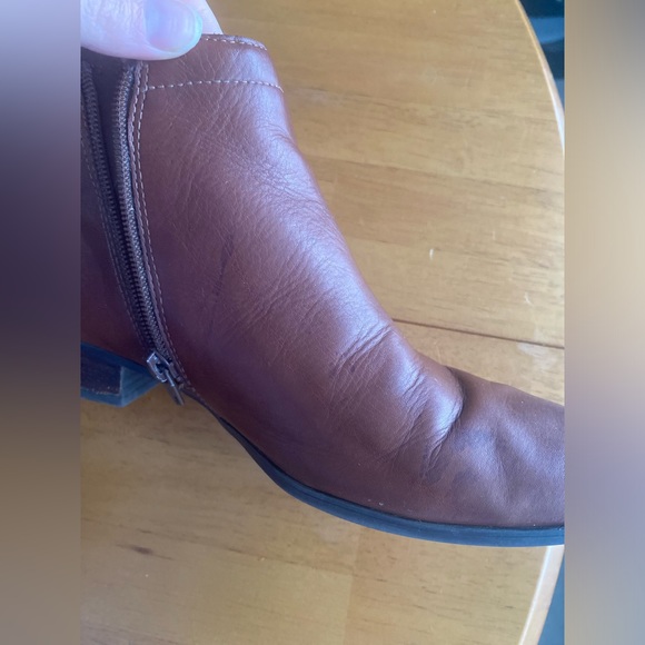 Brown leather naturalizer ankle booties - Picture 6 of 12